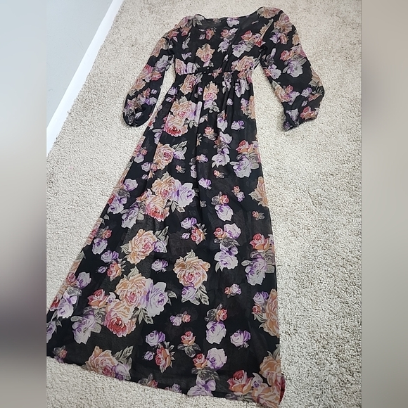 MinkPink Women's Floral Maxi Sheer Dress Black Long Sleeve Split Hem Size M - Picture 4 of 10